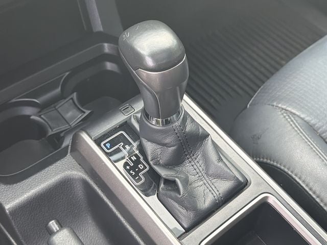 2022 Toyota Tacoma Limited V6
