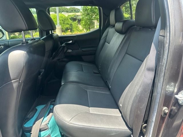 2022 Toyota Tacoma Limited V6