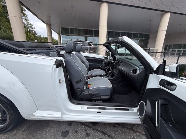 2016 Volkswagen Beetle 1.8T Denim