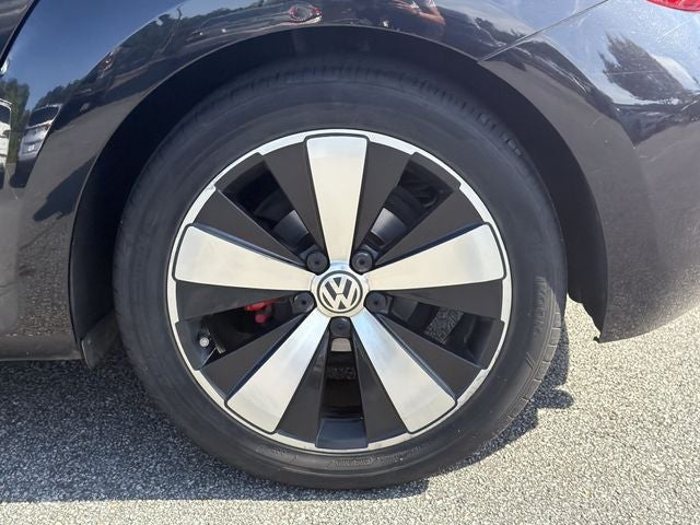 2013 Volkswagen Beetle 2.0 TSi