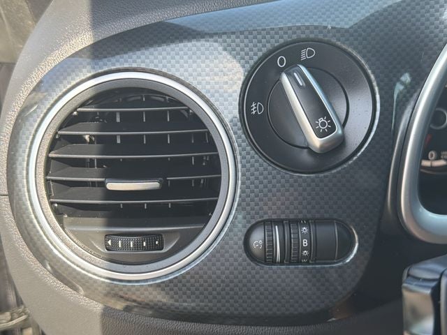 2013 Volkswagen Beetle 2.0 TSi