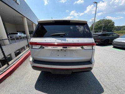 2022 Lincoln Navigator L Reserve