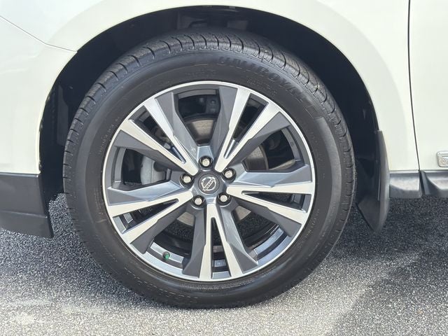 2020 Nissan Pathfinder Platinum