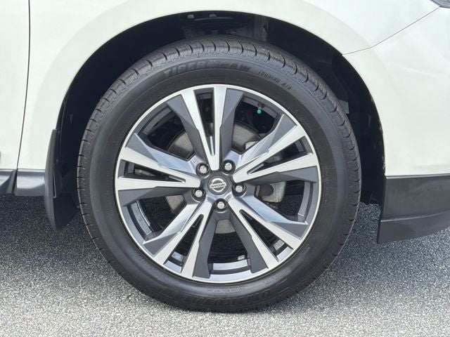 2020 Nissan Pathfinder Platinum