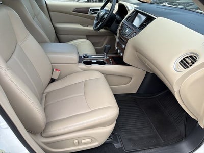 2020 Nissan Pathfinder Platinum