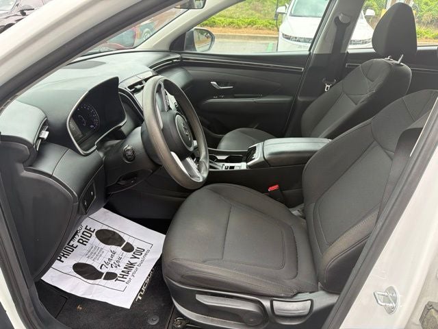 2023 Hyundai TUCSON SE