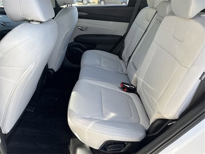 2025 Hyundai TUCSON SE