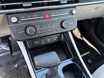 2025 Hyundai TUCSON SE