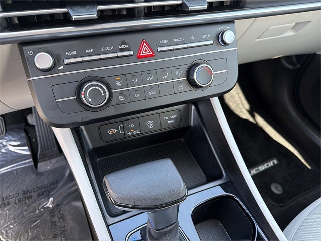 2025 Hyundai TUCSON SE