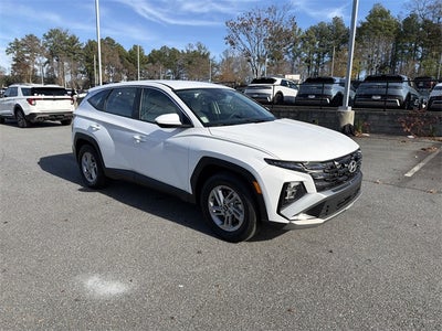 2025 Hyundai TUCSON SE