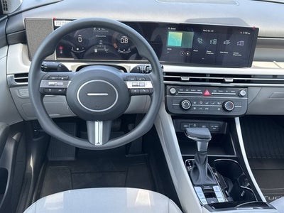 2026 Hyundai TUCSON SE FWD