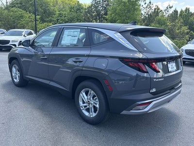 2026 Hyundai TUCSON SE FWD