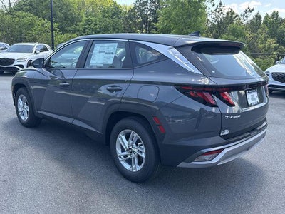 2026 Hyundai TUCSON SE FWD