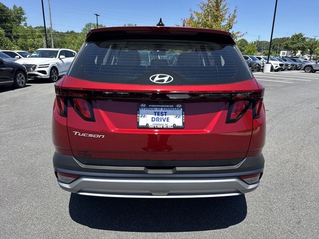 2026 Hyundai TUCSON SE FWD