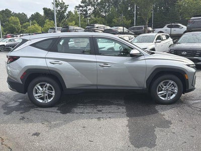 2026 Hyundai TUCSON SE FWD