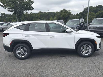 2026 Hyundai TUCSON SE FWD