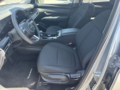 2025 Hyundai TUCSON SE