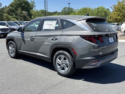2026 Hyundai TUCSON SE FWD