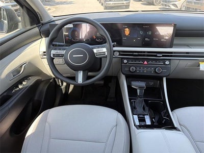 2026 Hyundai TUCSON SE FWD