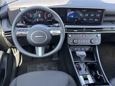 2026 Hyundai TUCSON SE FWD
