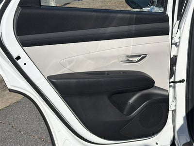 2025 Hyundai TUCSON SE