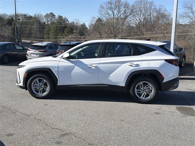 2025 Hyundai TUCSON SE