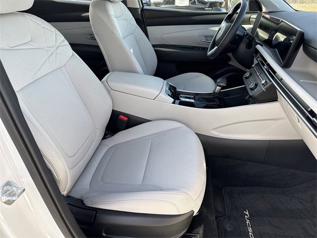 2025 Hyundai TUCSON SE