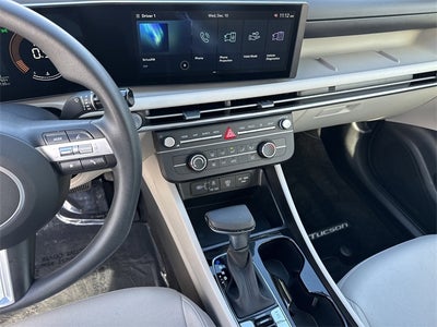 2025 Hyundai TUCSON SE