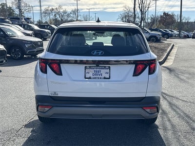 2025 Hyundai TUCSON SE