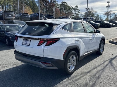 2025 Hyundai TUCSON SE