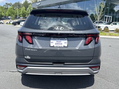 2026 Hyundai TUCSON SE FWD