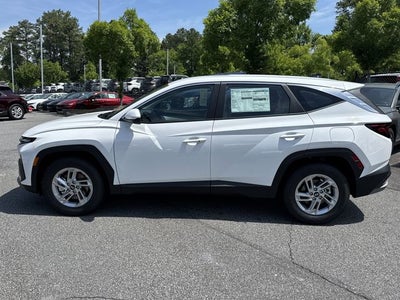 2026 Hyundai TUCSON SE FWD