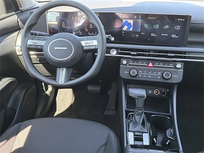 2026 Hyundai TUCSON SE FWD