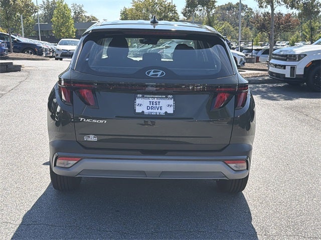 2026 Hyundai TUCSON SE FWD