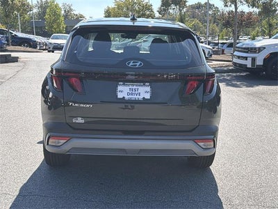 2026 Hyundai TUCSON SE FWD