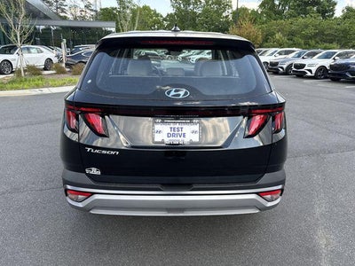 2026 Hyundai TUCSON SE FWD