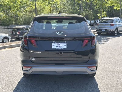 2026 Hyundai TUCSON SE FWD