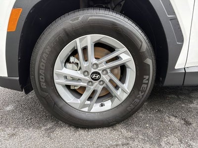 2025 Hyundai TUCSON SE