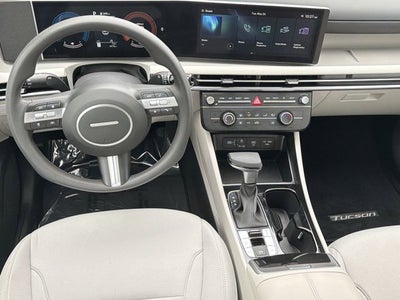 2025 Hyundai TUCSON SE