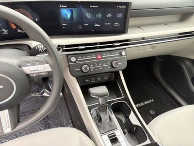2025 Hyundai TUCSON SE