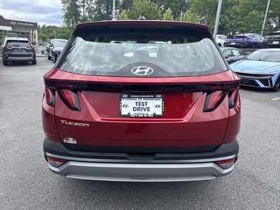 2026 Hyundai TUCSON SE FWD