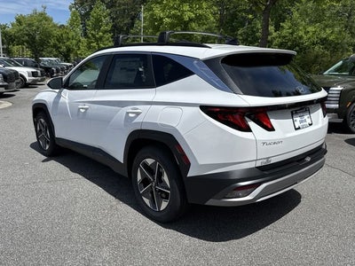 2026 Hyundai TUCSON SEL FWD