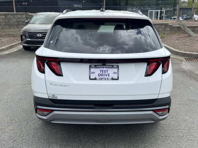 2026 Hyundai TUCSON SEL FWD