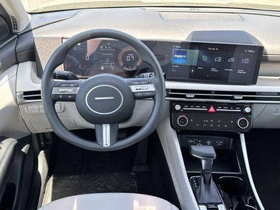 2026 Hyundai TUCSON SEL FWD