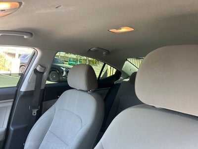 2020 Hyundai ELANTRA SE