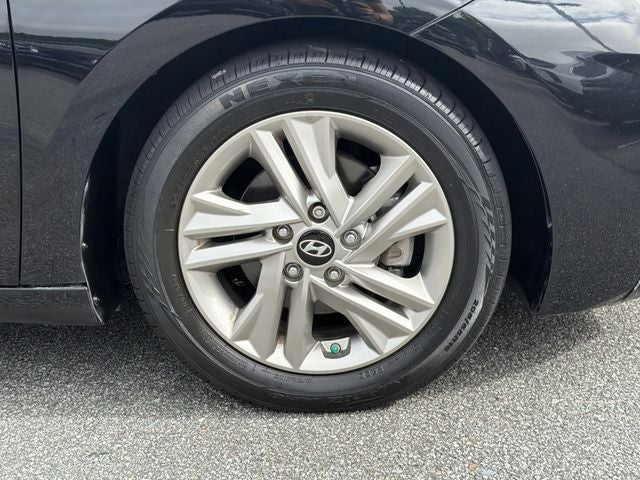 2019 Hyundai ELANTRA Value Edition