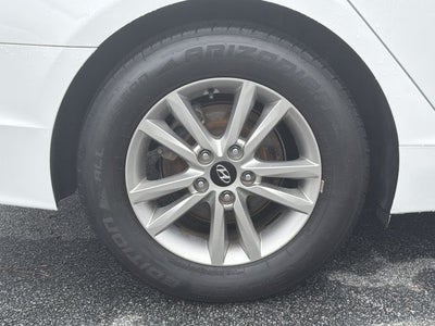 2016 Hyundai SONATA SE