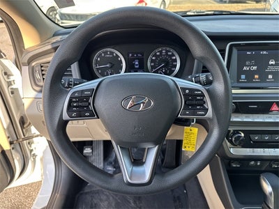 2019 Hyundai SONATA SE