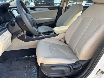 2019 Hyundai SONATA SE