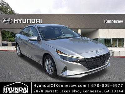 2022 Hyundai ELANTRA SE
